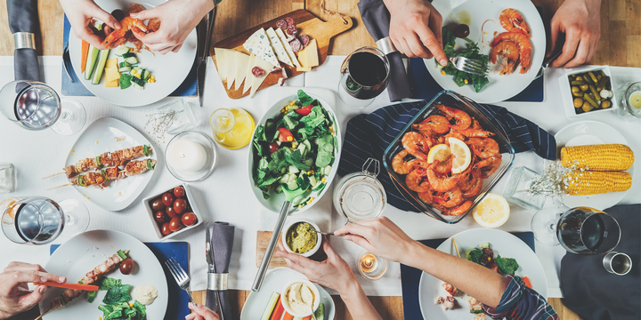 10 Keto Dinner Party Tips Tricks & Ideas: How to Stay in Ketosis at Dinner Parties